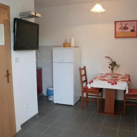 Studio In 7437 شقة *
